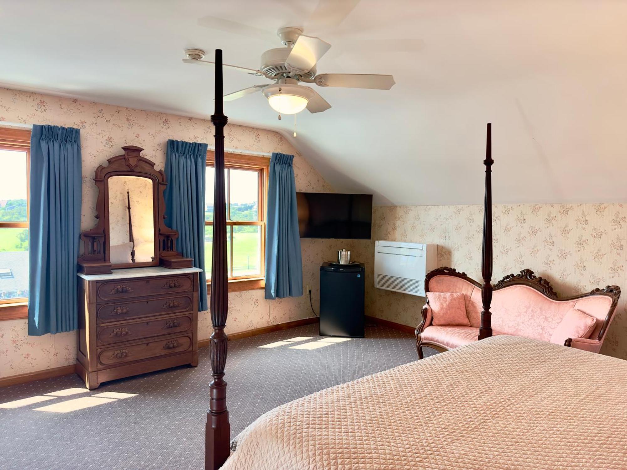 Rose Farm Inn Нью-Шорхэм Экстерьер фото