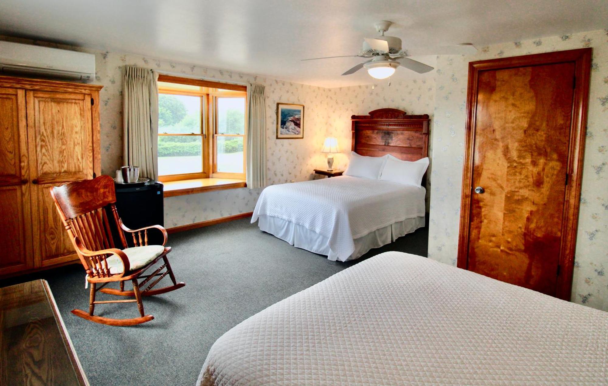 Rose Farm Inn Нью-Шорхэм Экстерьер фото